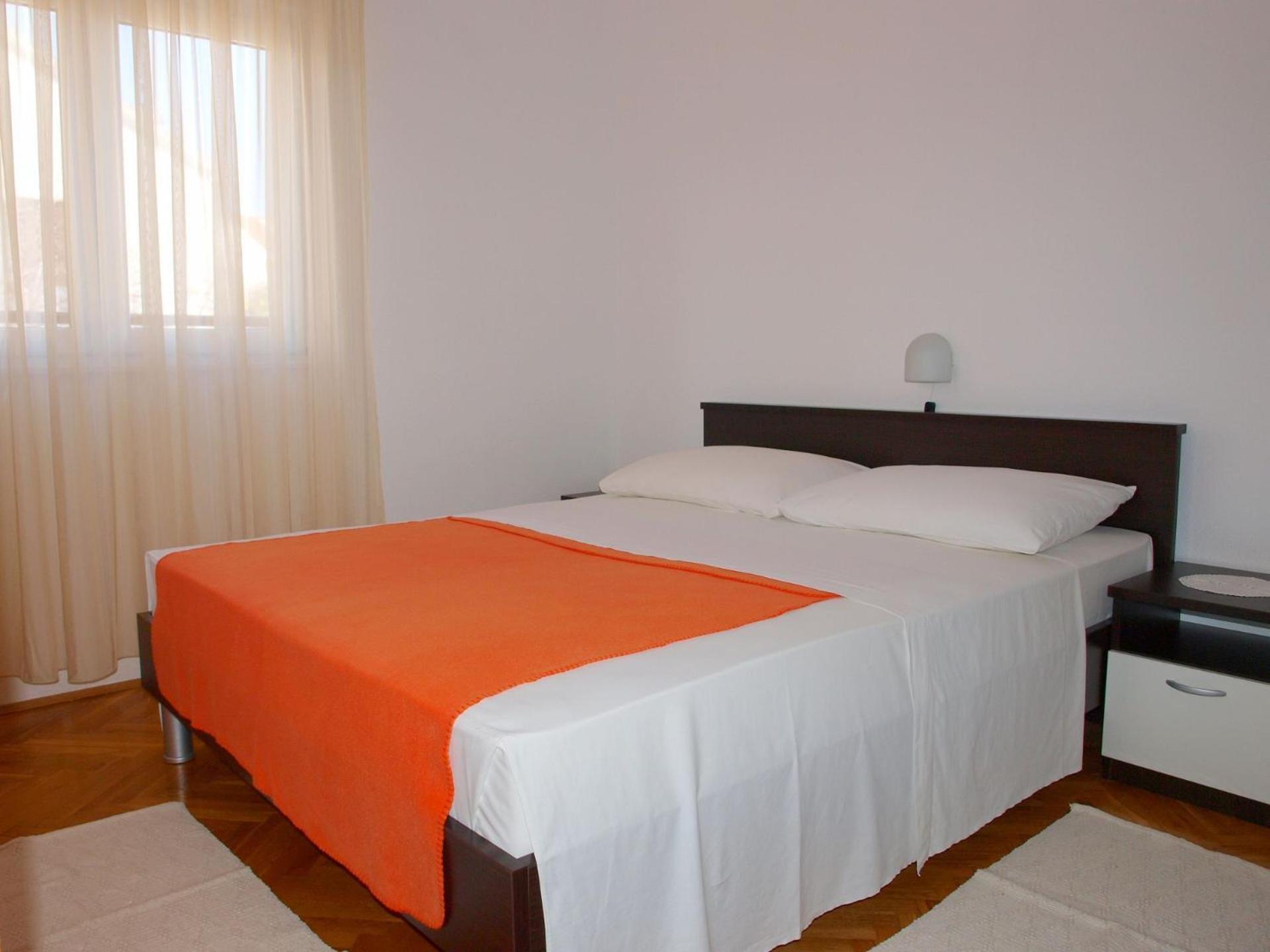 Apartments Mirja - 100M From The Beach & Parking Trogir Buitenkant foto
