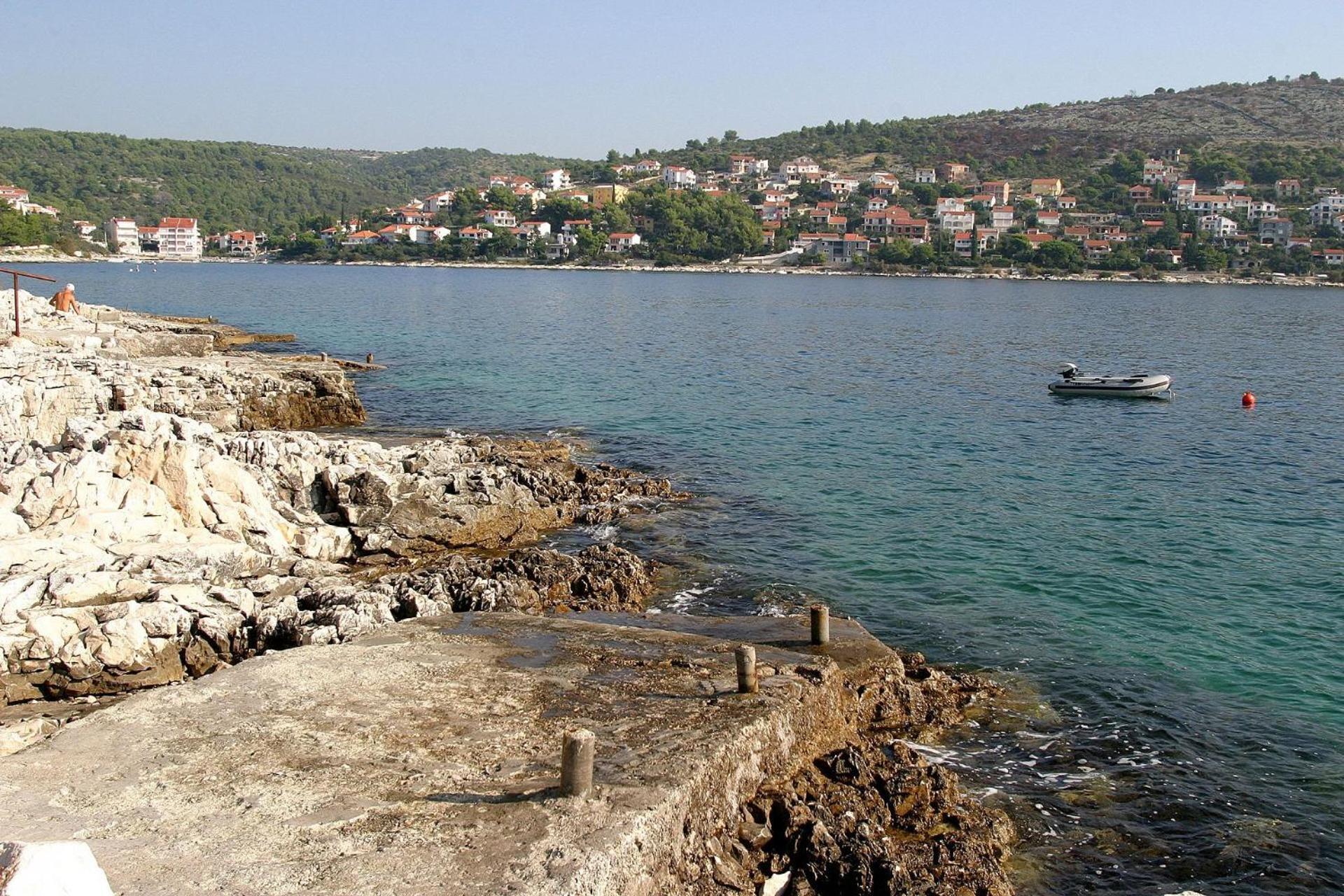 Apartments Mirja - 100M From The Beach & Parking Trogir Buitenkant foto