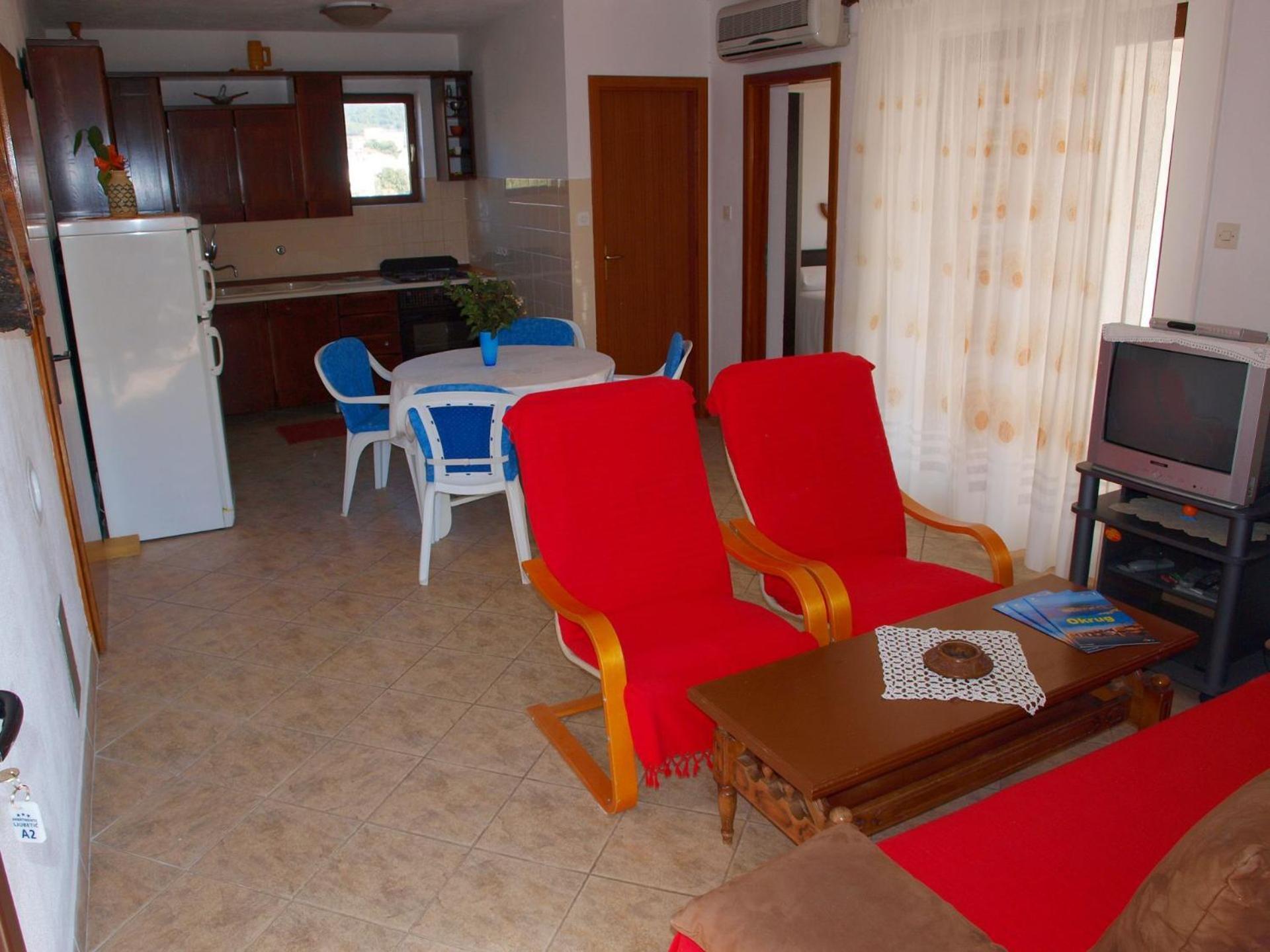 Apartments Mirja - 100M From The Beach & Parking Trogir Buitenkant foto