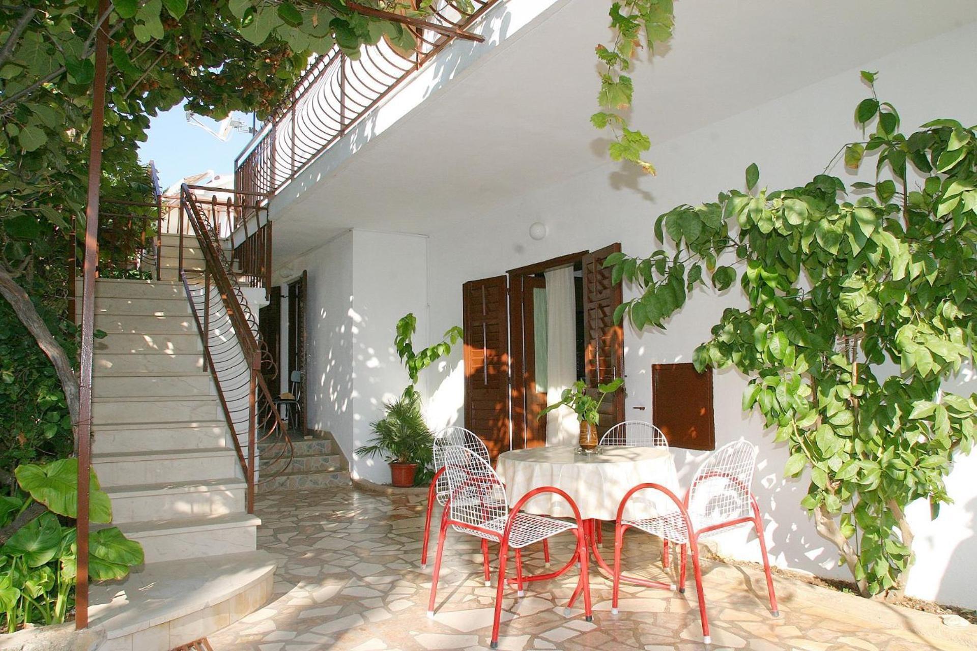 Apartments Mirja - 100M From The Beach & Parking Trogir Buitenkant foto