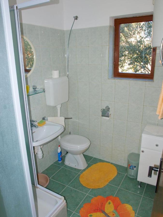 Apartments Mirja - 100M From The Beach & Parking Trogir Buitenkant foto